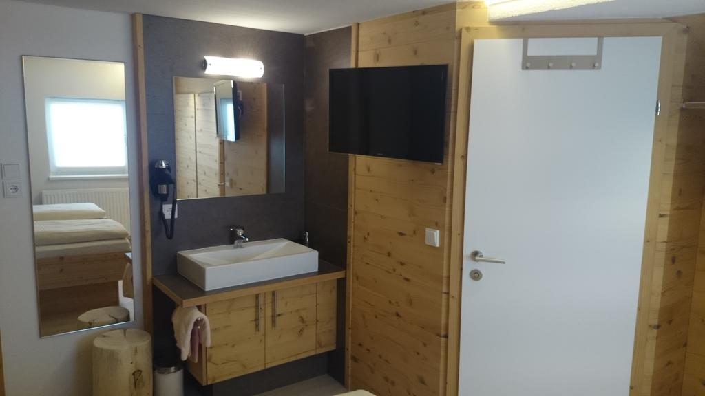 Tischlerei Rudigier Vermietung カップル 部屋 写真